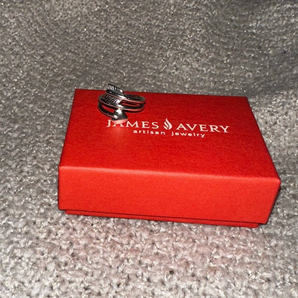 James Avery Heart & Arrow ring Retired